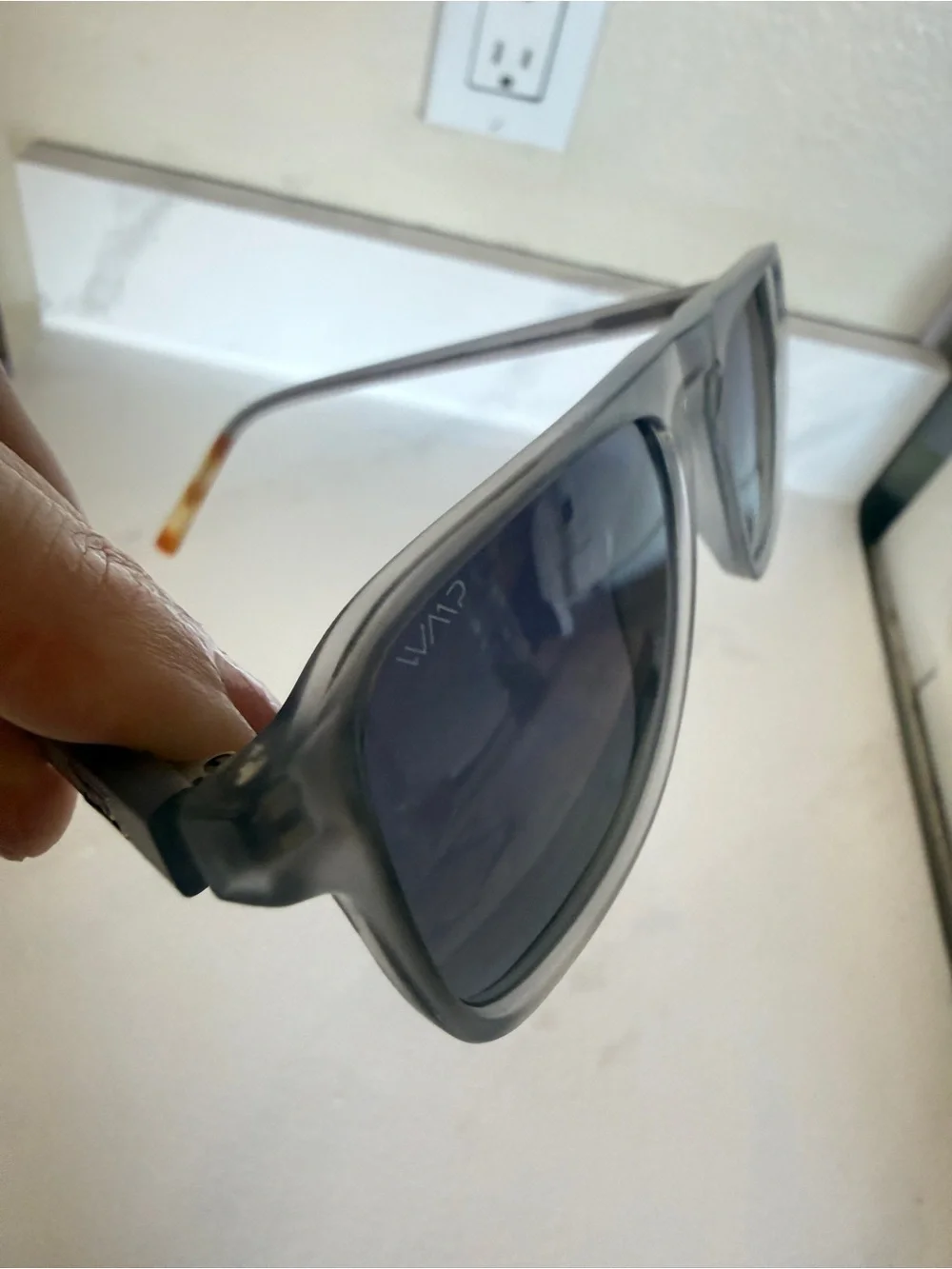 WearMe Pro Emerson Men's Polarized Aviator Sunglasses, Square Frame UV400 unisex